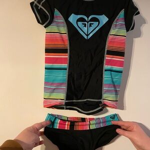 Girls Roxy 2 pc rashguard suit, sz 8